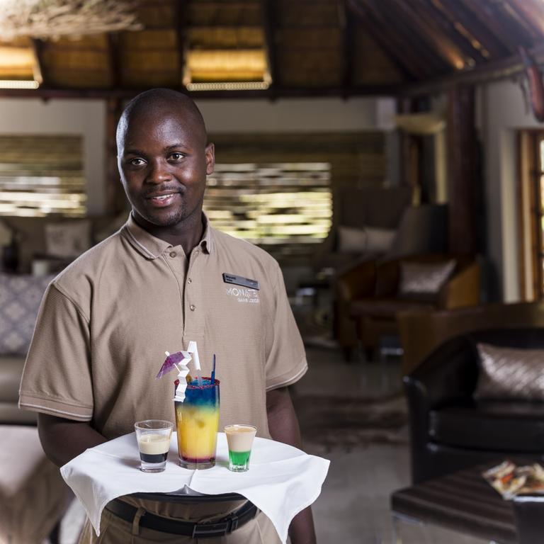 Monate Game Lodge Модимоле Екстериор снимка